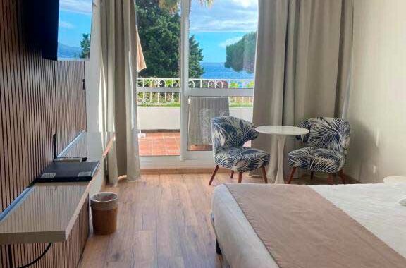 Double room – Sea view – Large terrace