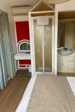 Hotel Lavandou - Suite – Vue mer (6) Hotel 4 étoiles Lavandou avec piscine - Suite vue mer