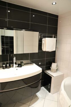 Hotel Lavandou avec piscine - Suite triple vue mer