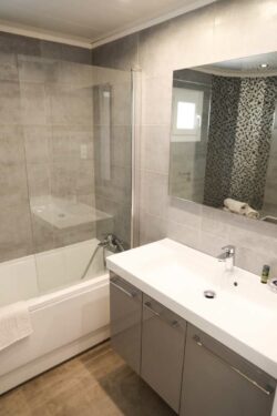 Hotel Lavandou avec piscine - Suite vue mer 3 Hotel Lavandou avec piscine - Suite vue mer