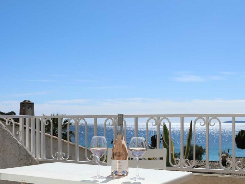 Hotel piscine Lavandou - chambre double vue mer