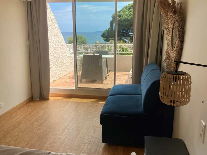 Hotel Lavandou 4 étoiles avec piscine - Suite triple vue mer