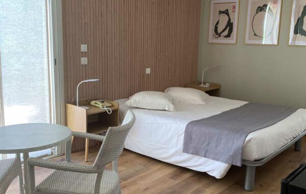 Large room – Garden level – Sea side