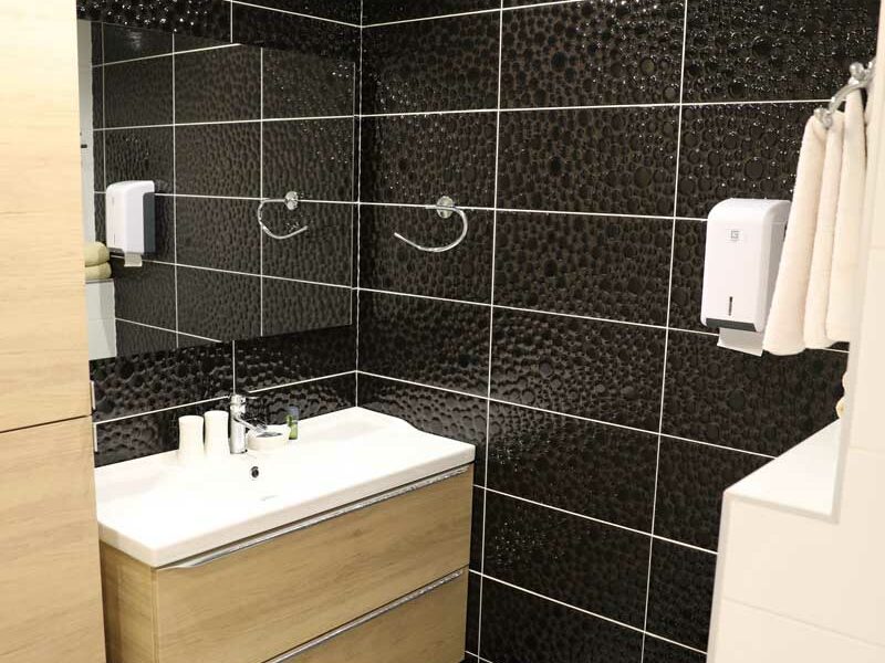 Hotel avec piscine au Lavandou - grande chambre vue mer