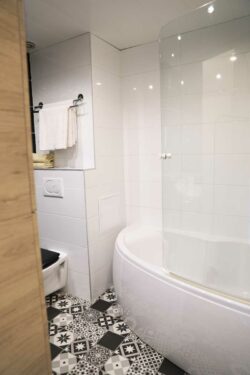 Hotel avec piscine au Lavandou - grande chambre vue mer